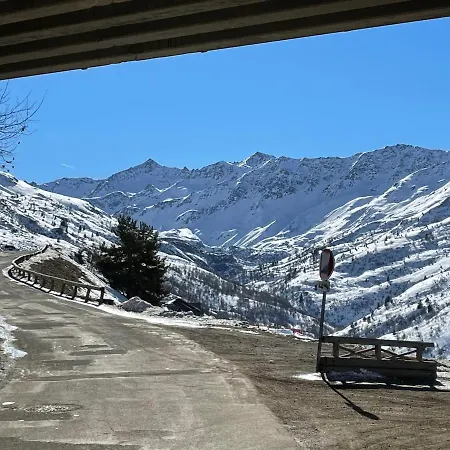 Apartment Myvalmeinier