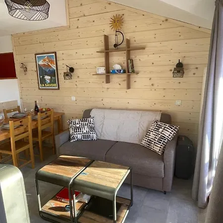 Apartment Myvalmeinier